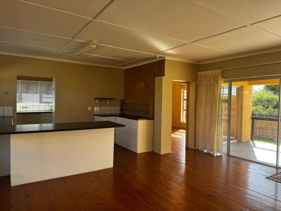 3 Bedroom Property for Sale in Wavecrest Eastern Cape